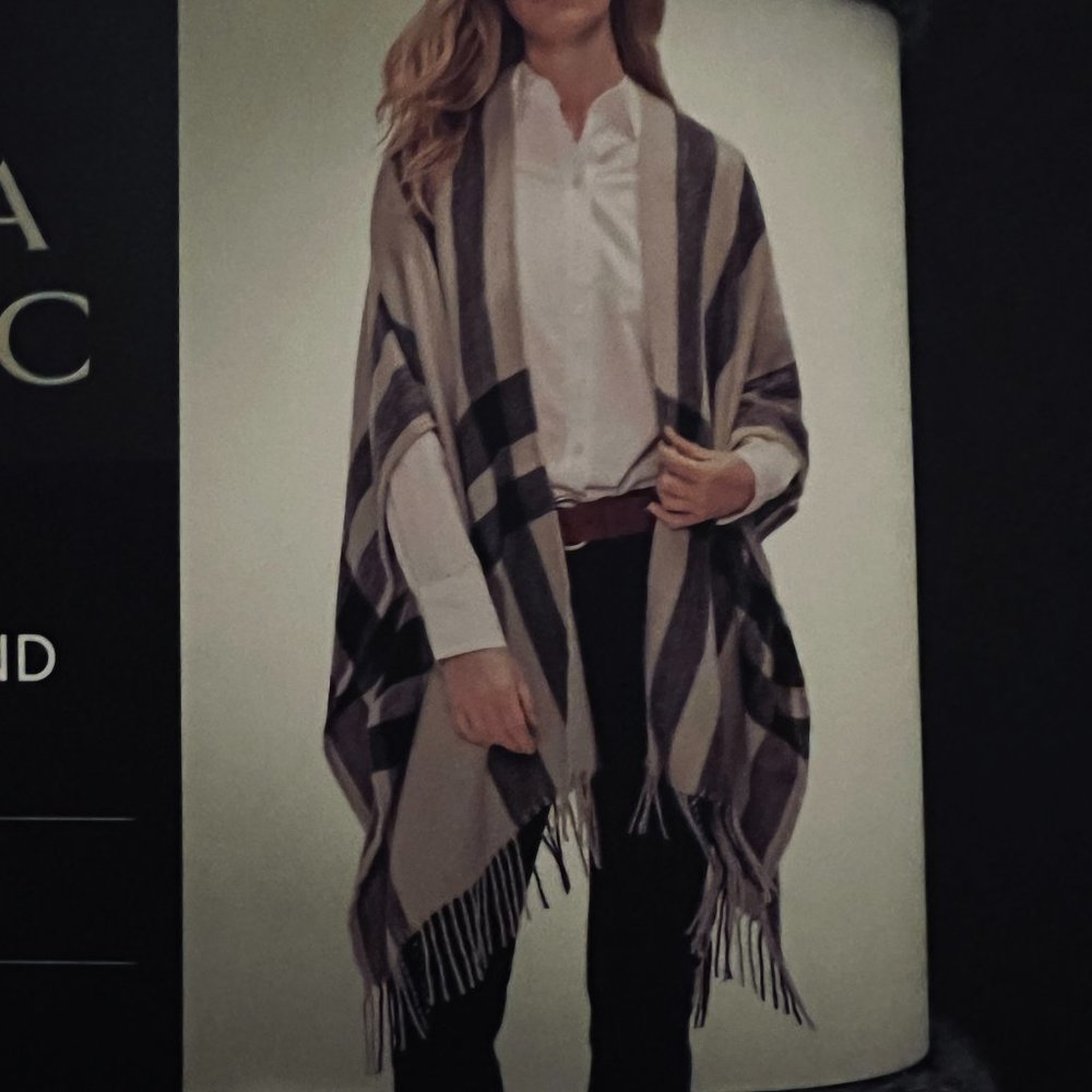 BANANA REPUBLIC Cashmere Blend Wrap OSFM - Picture 6 of 6